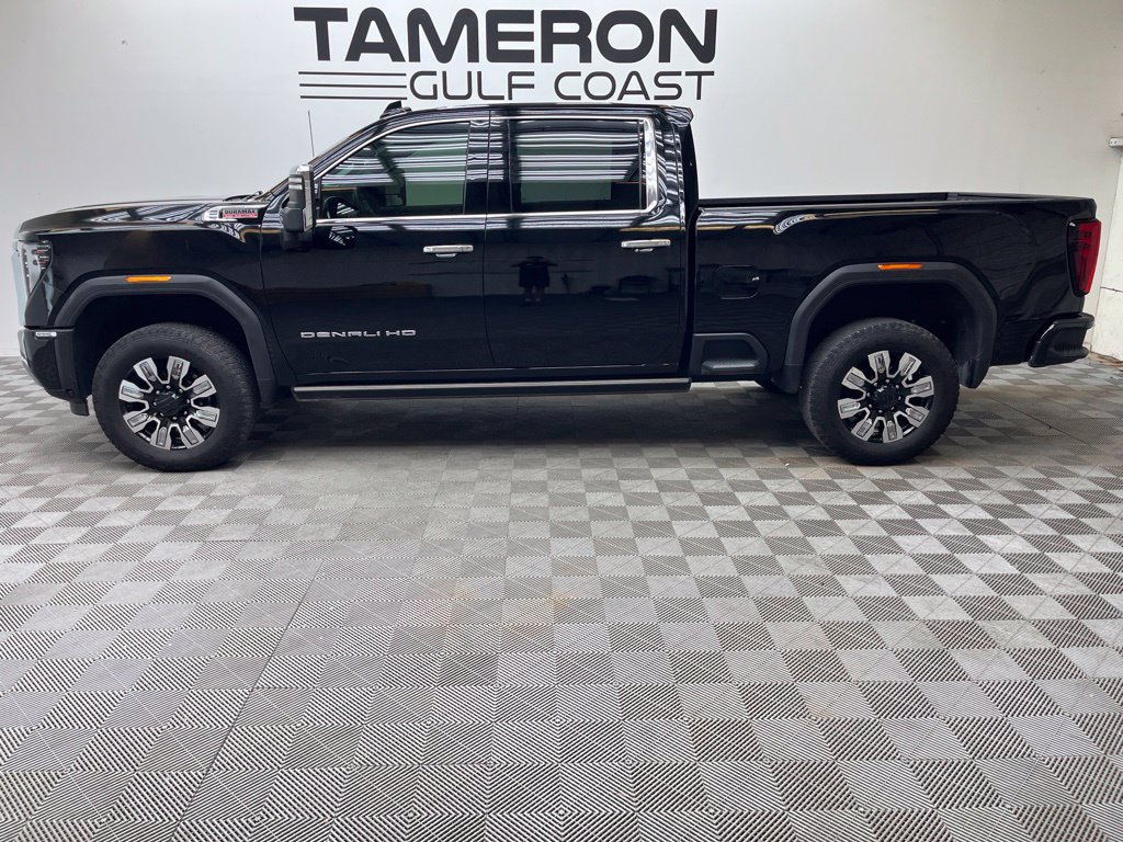 Used 2024 GMC Sierra 2500 Denali w/ Denali Reserve Package AWD/4WD image 6