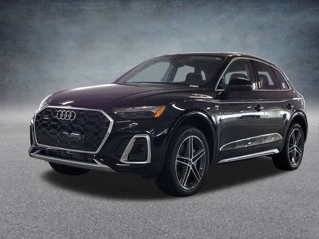 Certified 2024 Audi Q5 e Prestige AWD/4WD image 1