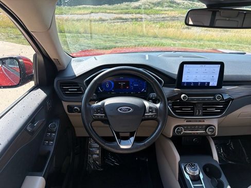 Used 2020 Ford Escape Titanium AWD/4WD image 50