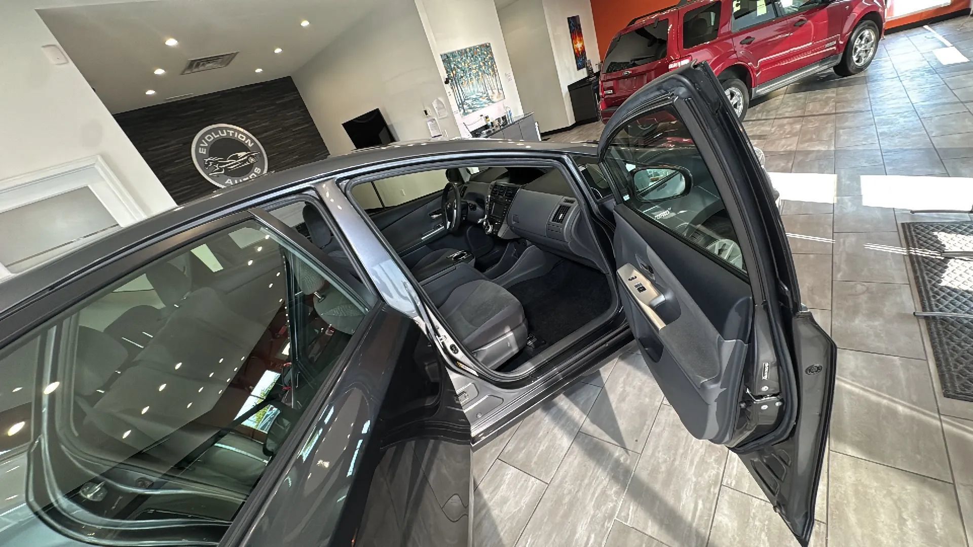 Used 2012 Toyota Prius V Three FWD image 20