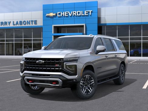New 2026 Chevrolet Suburban Z71 AWD/4WD image 8