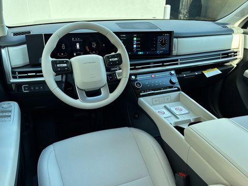 New 2026 Hyundai Santa Fe SE image 7