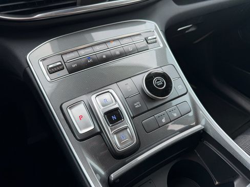 Used 2022 Hyundai Santa Fe XRT FWD image 15