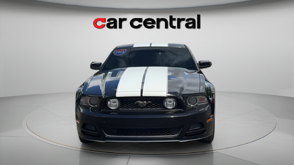 Used 2013 Ford Mustang GT RWD image 8