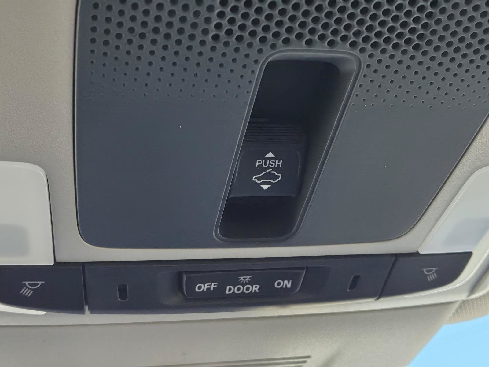 Used 2025 Honda CR-V EX image 23