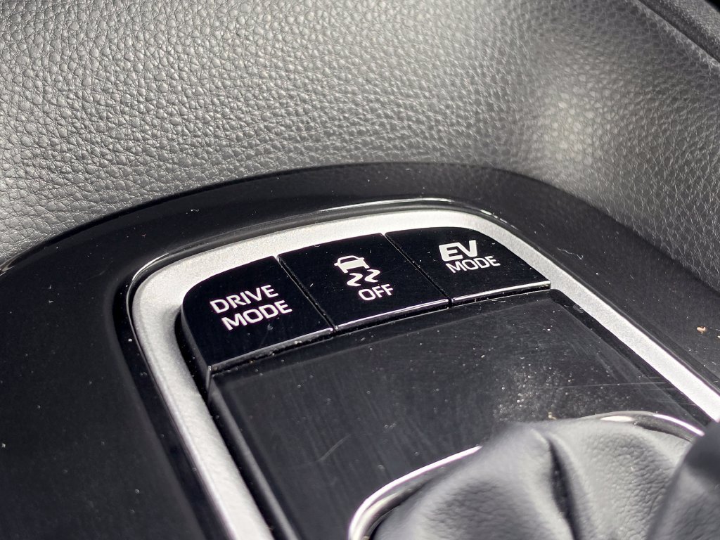 Used 2026 Toyota Corolla LE FWD image 21