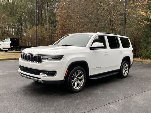 Used 2022 Jeep Wagoneer Series II image 5