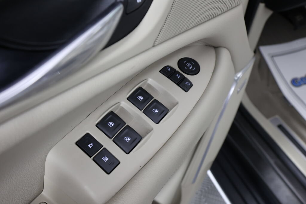 Used 2020 Cadillac Escalade Luxury AWD/4WD image 33