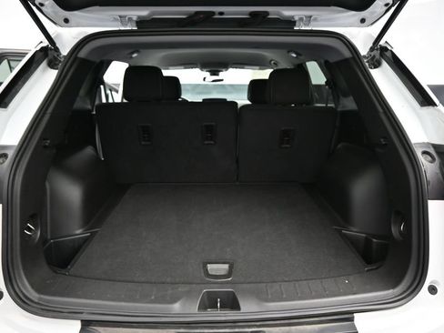 Used 2025 Chevrolet Blazer LT AWD/4WD image 25