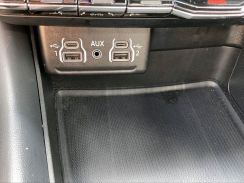 Used 2023 Dodge Durango GT AWD/4WD image 31