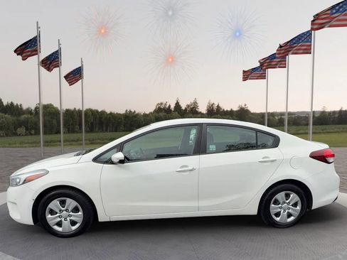 Used 2018 Kia Forte LX FWD image 4