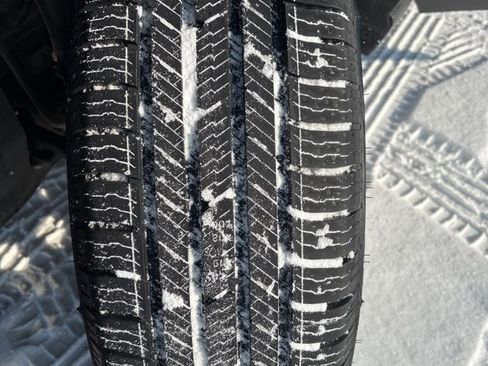 Used 2023 Toyota RAV4 Limited image 10