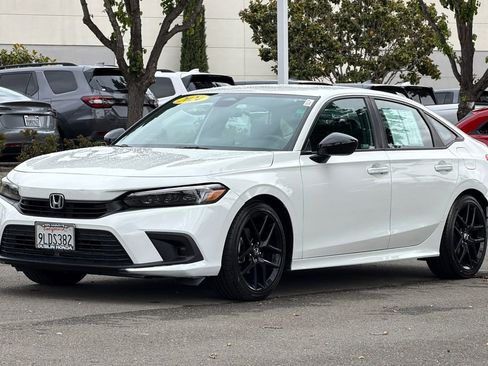 Certified 2024 Honda Civic Sport image 8