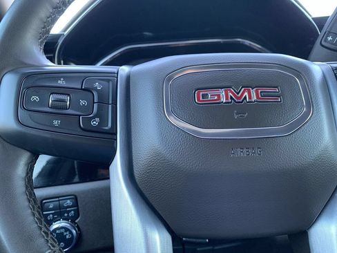 Used 2024 GMC Sierra 1500 AT4 w/ AT4 Preferred Package AWD/4WD image 19