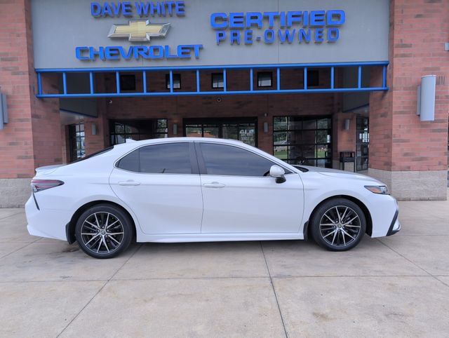 Used 2023 Toyota Camry SE AWD/4WD image 9