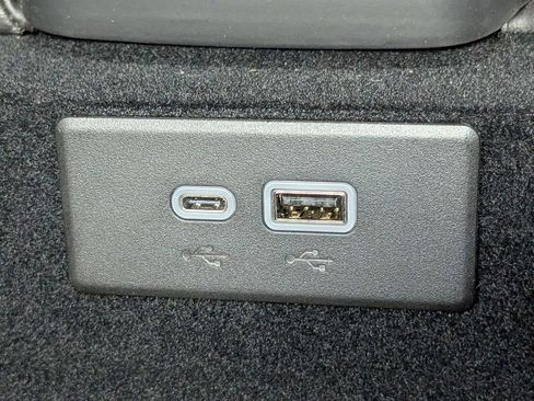 Used 2024 Chevrolet Corvette Z06 image 25