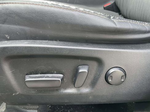 Used 2018 Toyota Highlander Plus image 29