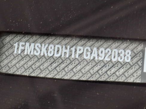 Certified 2023 Ford Explorer XLT w/ Equipment Group 202A AWD/4WD image 36