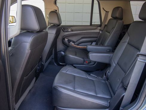 Used 2020 Chevrolet Tahoe Premier AWD/4WD image 18