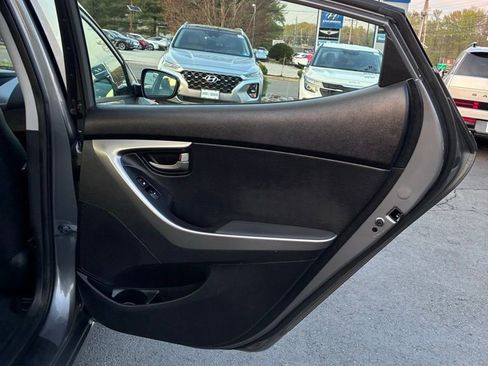 Used 2013 Hyundai Elantra Limited FWD image 45
