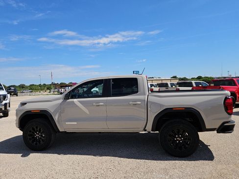 New 2026 GMC Canyon Elevation w/ Convenience Package RWD image 2