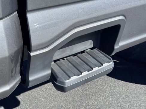 Used 2024 Ford F250 Lariat image 45