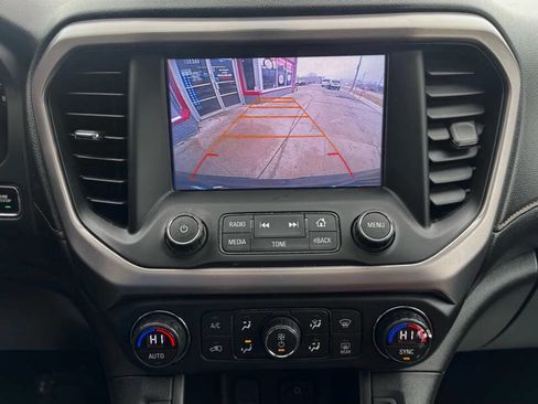 Used 2017 GMC Acadia SLT image 31
