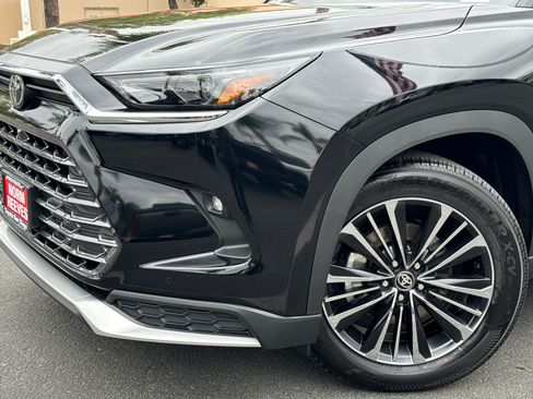 New 2026 Toyota Grand Highlander AWD Hybrid image 3
