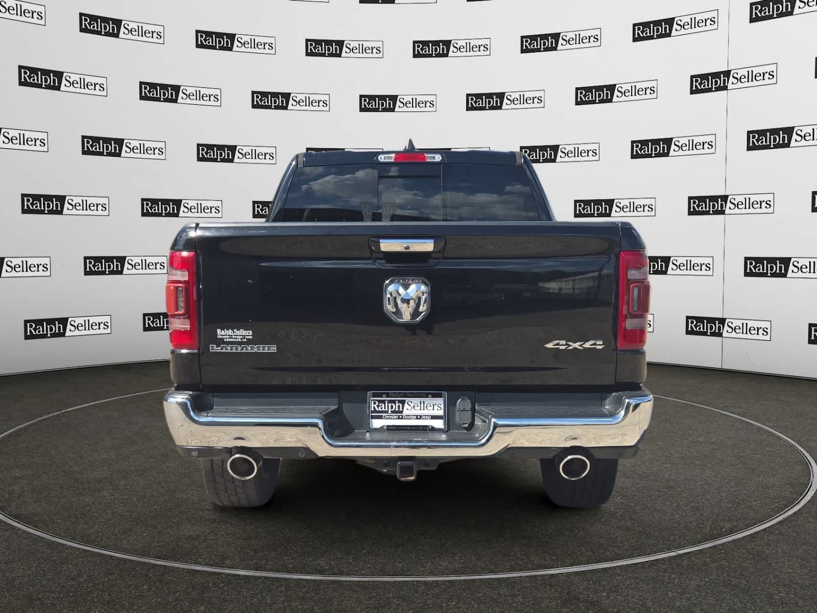 Used 2022 RAM 1500 Laramie AWD/4WD image 5