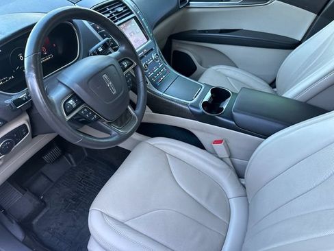 Used 2019 Lincoln Nautilus Reserve AWD/4WD image 9