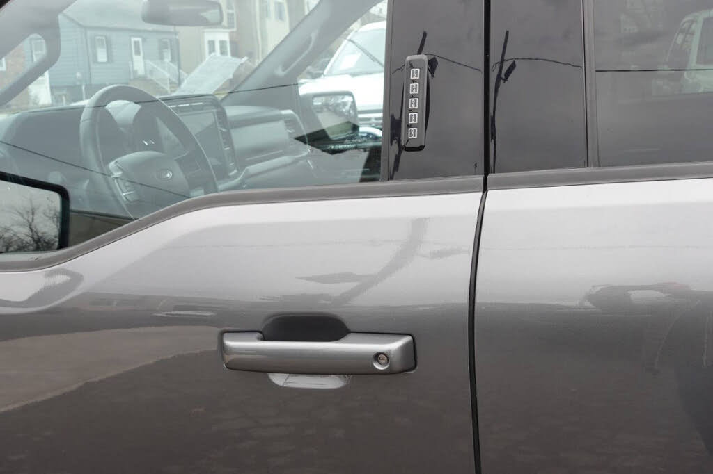 Used 2024 Ford F150 XLT w/ XLT Black Appearance Package AWD/4WD image 16
