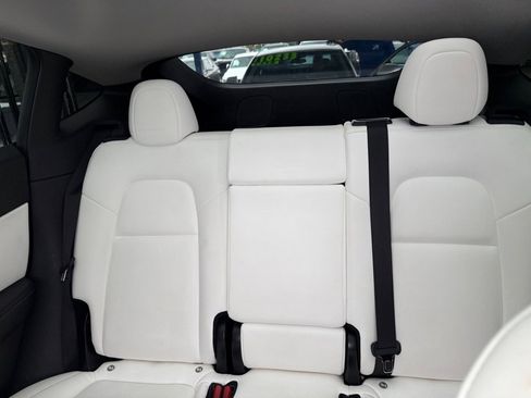 Used 2021 Tesla Model Y Long Range image 29