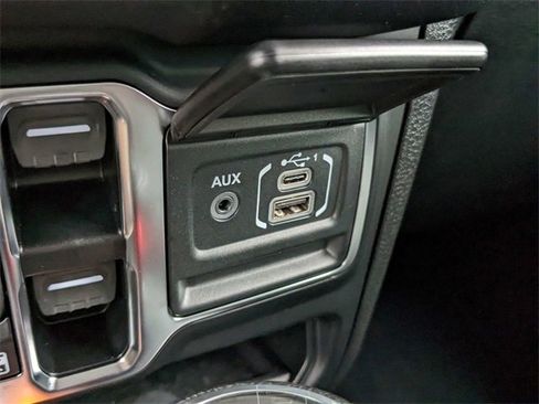 New 2024 Jeep Wrangler Unlimited Sahara image 28