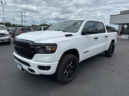 Used 2023 RAM 1500 Big Horn AWD/4WD image 3
