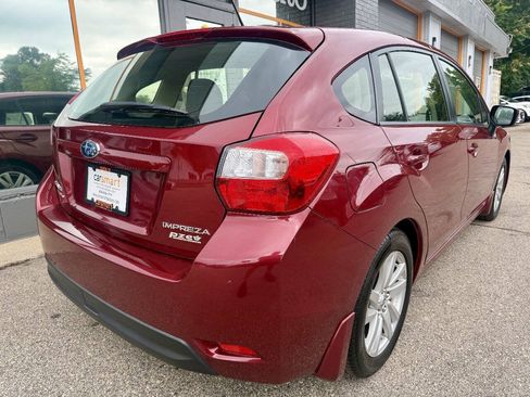 Used 2016 Subaru Impreza 2.0i Premium w/ Popular Package #1 AWD/4WD image 9