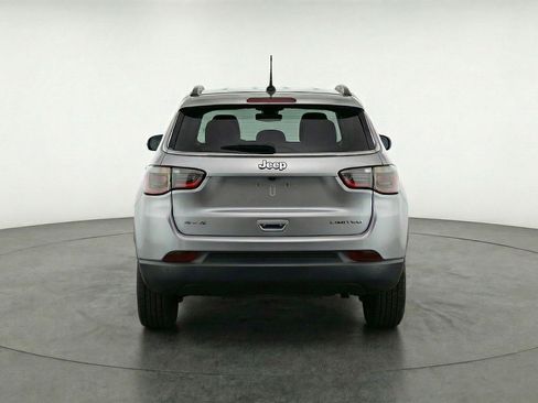 Used 2025 Jeep Compass Trailhawk AWD/4WD image 7