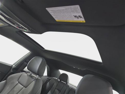 Used 2022 Audi A5 2.0T Premium image 26