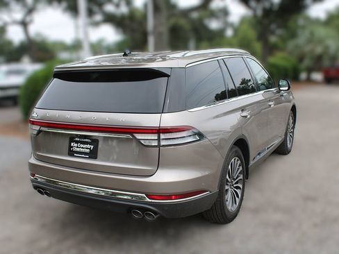 Used 2021 Lincoln Aviator Reserve w/ Equipment Group 201A AWD/4WD image 7