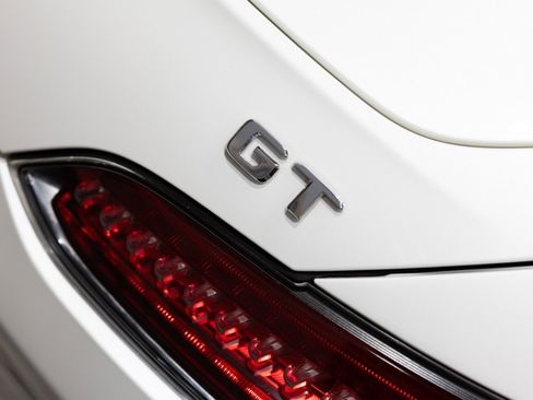 Used 2018 Mercedes-Benz AMG GT Roadster w/ Exclusive Interior Package image 21