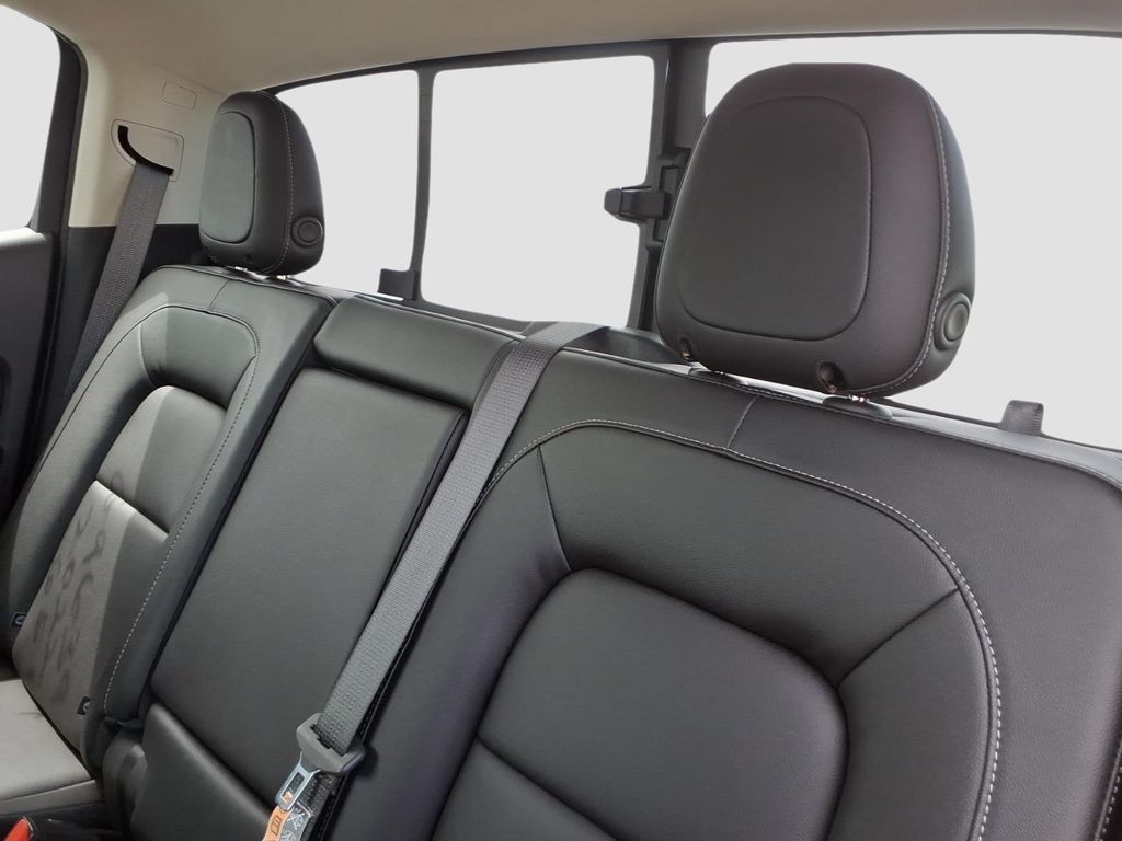 Used 2022 Chevrolet Colorado ZR2 AWD/4WD image 15