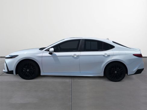 Used 2025 Toyota Camry SE w/ Multimedia Upgrade Package FWD image 3