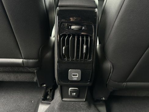 New 2026 Jeep Compass Limited image 15