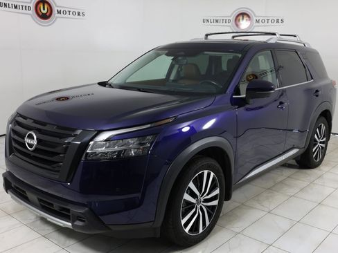 Used 2023 Nissan Pathfinder Platinum AWD/4WD image 5