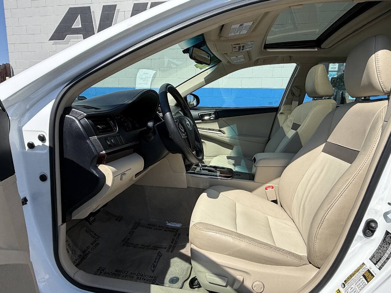 Used 2012 Toyota Camry XLE FWD image 9