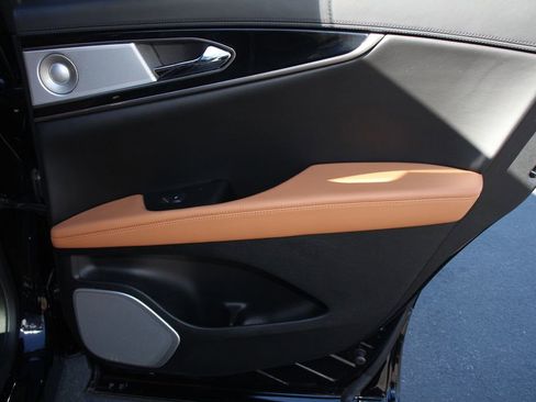 Certified 2023 Lincoln Nautilus Black Label w/ Class II Trailer Tow Package image 21