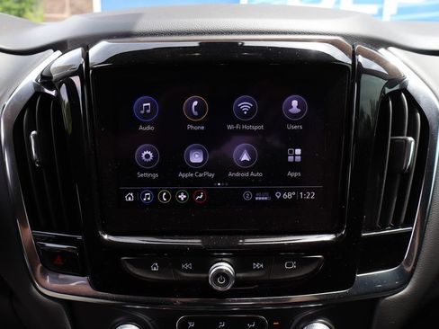 Used 2021 Chevrolet Traverse LT FWD image 19