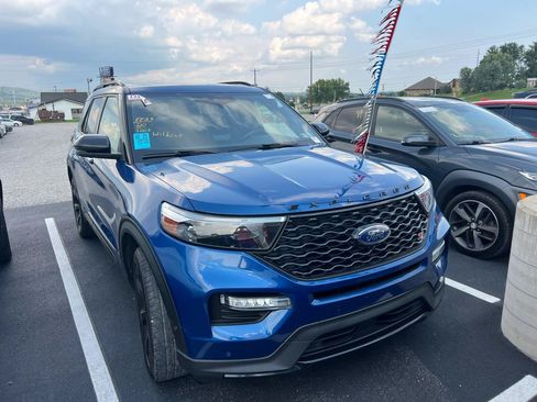 Used 2020 Ford Explorer ST w/ ST Street Pack AWD/4WD image 2