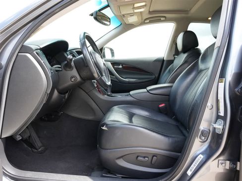 Used 2016 INFINITI QX50 Journey w/ Premium Package image 16