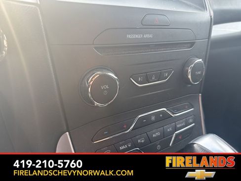 Used 2018 Ford Edge SEL w/ Equipment Group 201A image 14