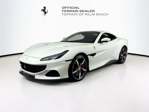Certified 2022 Ferrari Portofino M RWD image 3